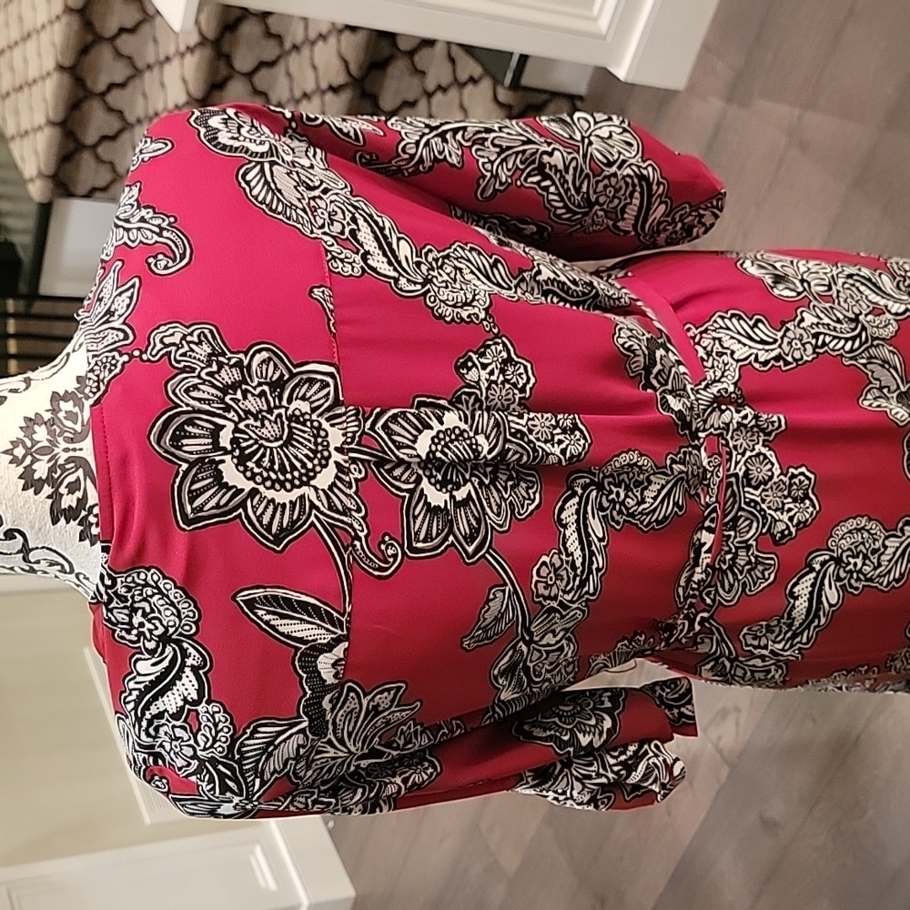 Express Ladies Maxi Dress - Picture 4 of 5